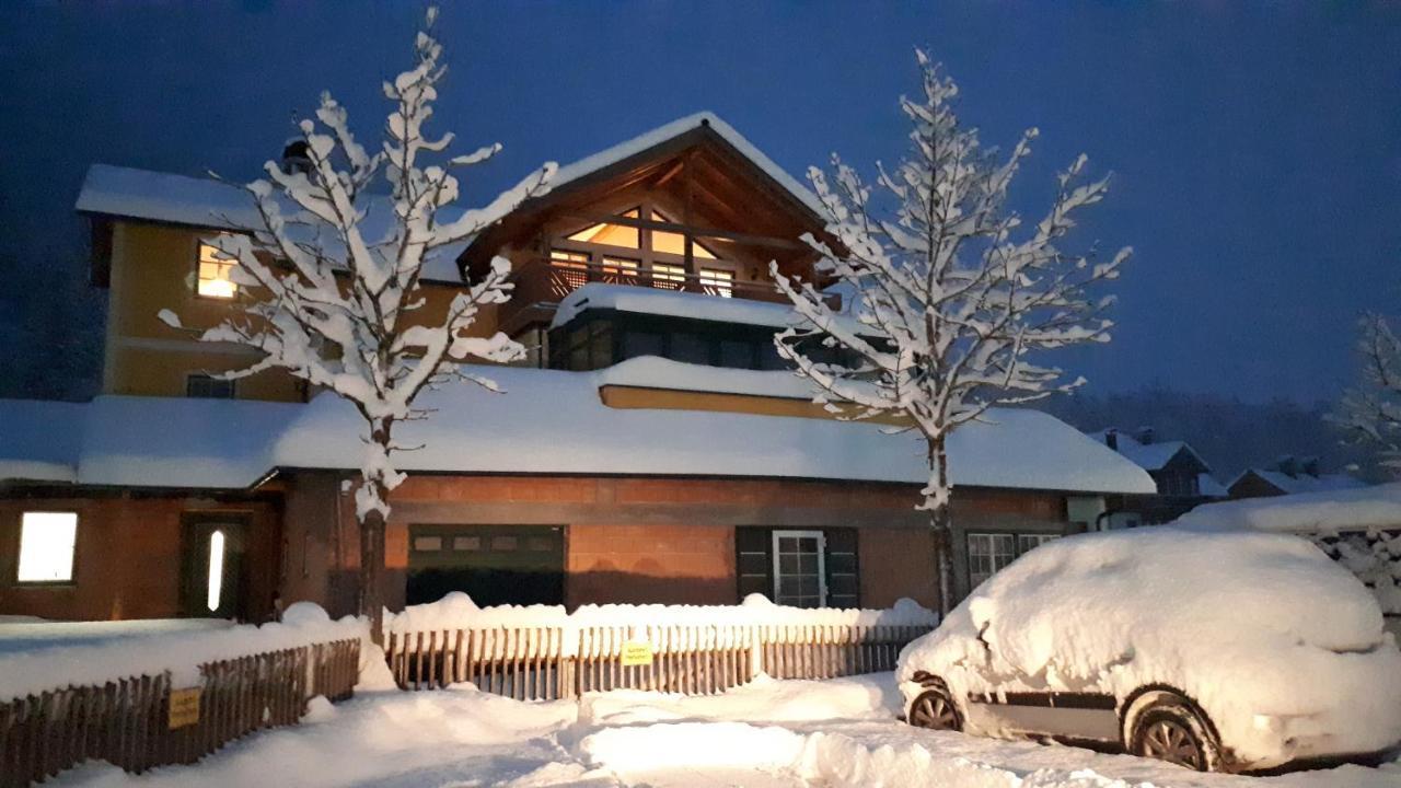 Haus Bellevue Apartamento Obertraun Exterior foto